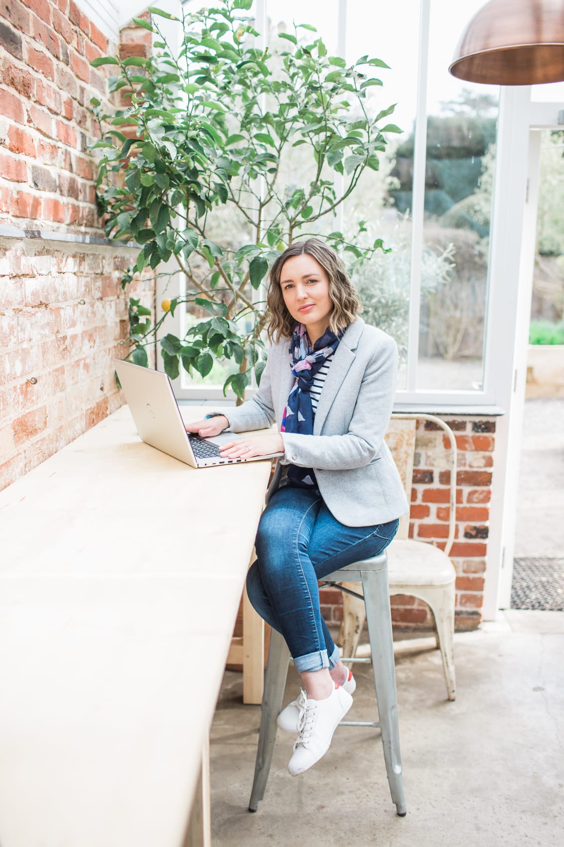 How to make money on your blog with products and services